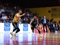 Jaron Martin encabezó la ofensiva jalisciense con 20 puntos. CORTESÍA/Astros de Jalisco