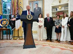 Un Tribunal federal estadounidense bloqueó buena parte de la política arancelaria de Donald Trump sobre las importaciones de numerosos países, al considerar que se está excediendo en sus poderes. El Gobierno apeló, pero aún no responde si frenará los nuevos impuestos. AFP/J. Watson