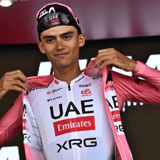 Isaac Del Toro conserva liderato en la etapa 18 del Giro de Italia