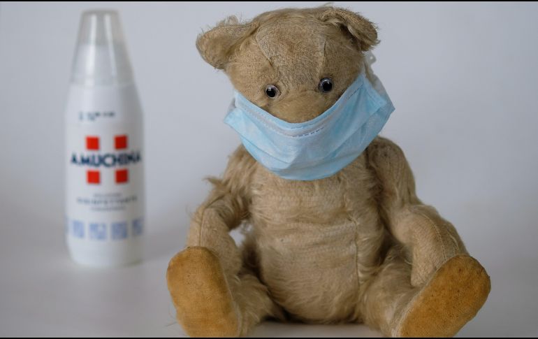 Este virus suele causar síntomas leves similares al resfriado, pero puede provocar complicaciones graves como neumonía y bronquiolitis. UNSPLASH / D. Levis Pelusi