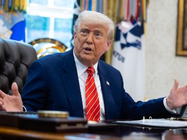 "Vamos a subir del 25 % al 50 % los aranceles sobre el acero en los Estados Unidos, lo que asegurará aún más la industria en el país", informó el mandatario. EFE / F. Chung