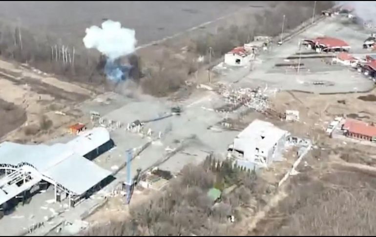 Para la operación se transportaron drones en camiones cargados con contenedores hasta lo profundo del territorio ruso. ESPECIAL / RUSSIAN DEFENCE MINISTRY