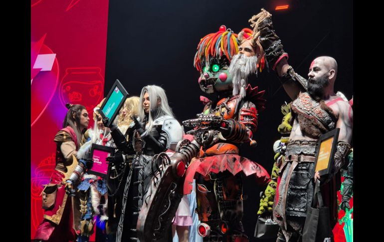 Se celebró el concurso Cosplay Master en el que doce participantes presentaron ante el público una inigualable muestra de talento, ingenio y pasión, en uno de los instantes que cerró con broche de oro tres días de la fiesta geek más grande del país. EL INFORMADOR / F. Salcedo