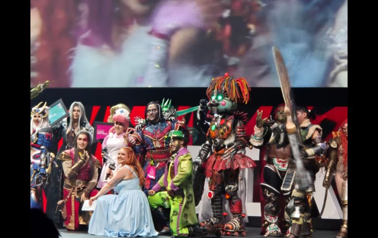 Se celebró el concurso Cosplay Master en el que doce participantes presentaron ante el público una inigualable muestra de talento, ingenio y pasión, en uno de los instantes que cerró con broche de oro tres días de la fiesta geek más grande del país. EL INFORMADOR / F. Salcedo