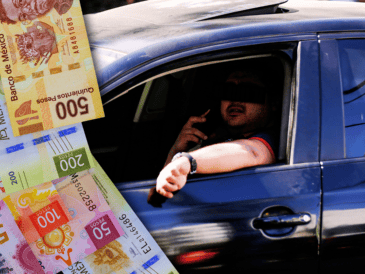 Aunque no existe un operativo específico para detectar esta conducta, los agentes de la Policía Vial están instruidos para sancionar a quienes incurran en ella. EL INFORMADOR / ARCHIVO