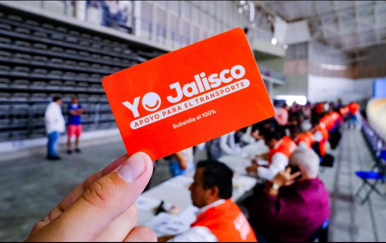 Solo quienes hayan sido seleccionados y aparezcan en el listado de beneficiarios podrán acudir a recibir su nueva tarjeta. ESPECIAL