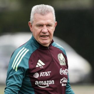 Javier Aguirre tiene un 'dolor de cabeza' para definir a los 26 del Tri