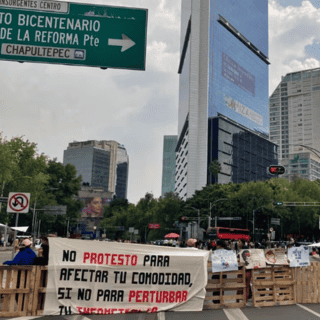 Estas son las alternativas viales ante bloqueo de normalistas en Reforma