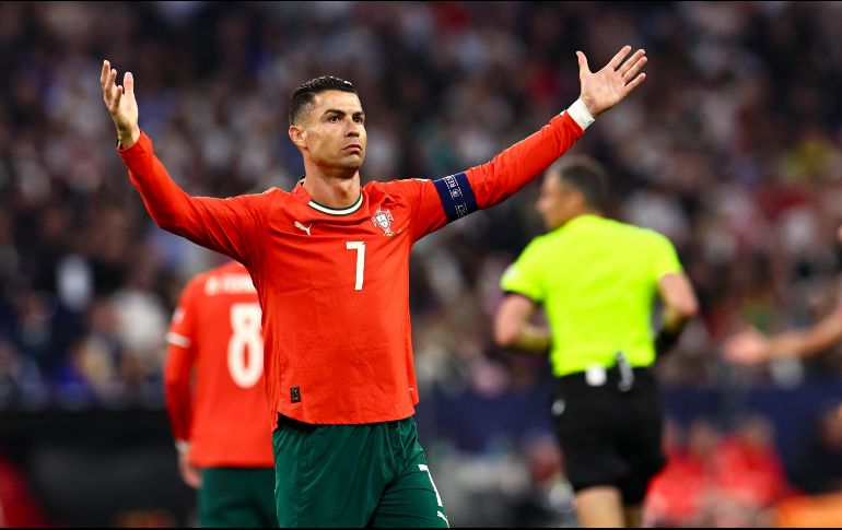 Cristiano Ronaldo llegó a 137 goles con su Selección y cortó una racha de 25 años sin que los lusos derrotaran a los alemanes. EFE/A. Szilagyi