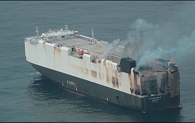 Las autoridades estadounidenses aún evaluan los daños de la embarcación. EFE/ Guardia Costera EEUU