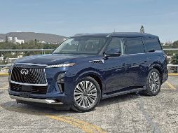 Cuenta con rines de 22 pulgadas con neumáticos de perfil 50. CORTESÍA