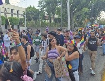 Guadalajara, en la tarde de este sábado 7 de junio, vibraba con la fiesta, música y el amor que los manifestantes llevaron a las calles de la ciudad. EL INFORMADOR/ O. González.