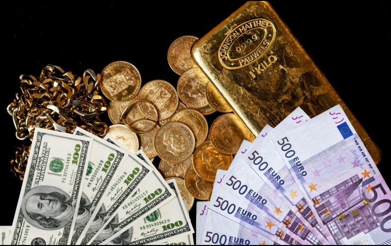 Las reservas de oro de los bancos centrales se sitúan en niveles cercanos a los de la era Bretton Woods, aunque ahora contabilizan una cuota mucho menor de la oferta de oro total. ESPECIAL / EFE y CANVA