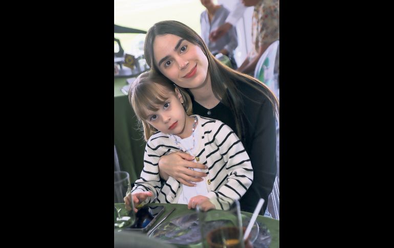 Alisa Rodríguez y Ángela Laija. GENTE BIEN JALISCO / C. Jimeno