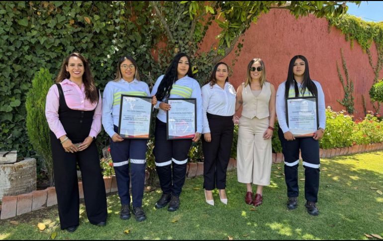 Con menos de 30 años, estas jóvenes completaron su formación especializada con Ferromex. CORTESÍA