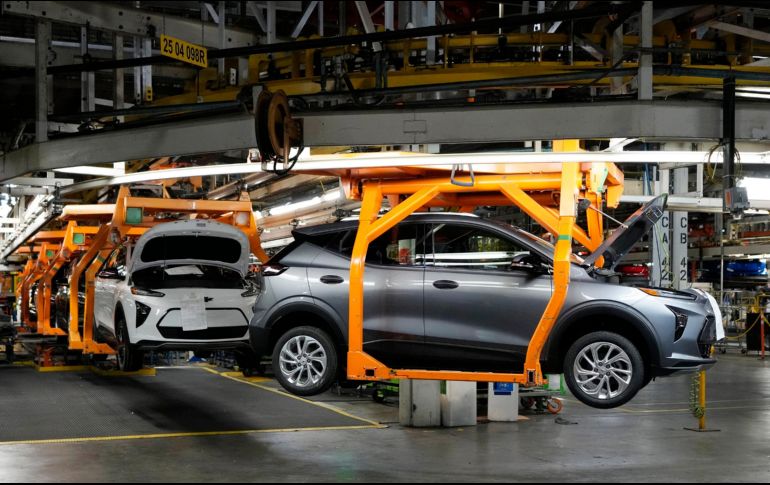 La decisión de la transferencia de la producción ocurre después de la imposición de aranceles del 25 % al sector automotor de México y Canadá. AP/C. Osorio