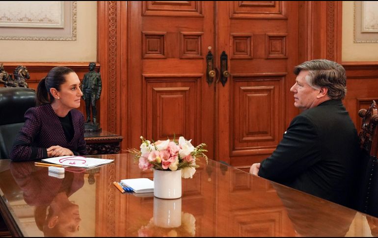 Sheinbaum mencionó, que la reunión con Christopher Landau fue cortesía. EFE/ Presidencia de Mexico
