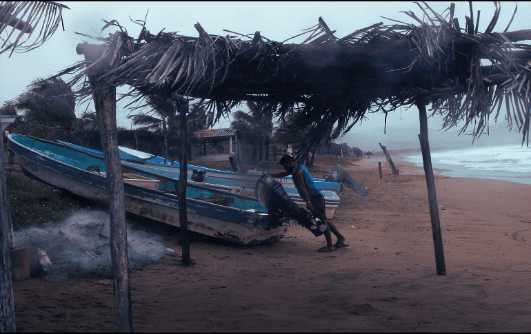 La lluvia comenzó a caer desde las 03:00 a.m. EL INFORMADOR / ARCHIVO