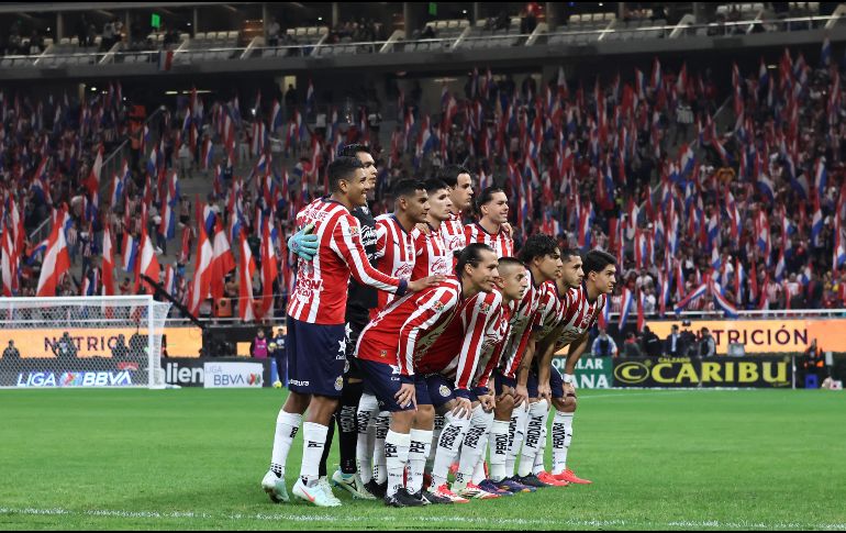 A través de sus redes sociales, el Rebaño Sagrado presumió la nueva camiseta que lucirán los futbolistas rojiblancos en los duelos como local y en algunos compromisos de visitante. IMAGO7