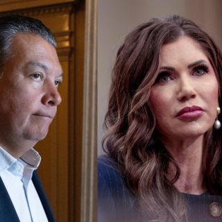 Senador demócrata es corrido y esposado en conferencia de Kristi Noem