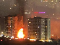 Israel decidió dar el primer paso y preparó un bombardeo a la ciudad de Teherán, donde supuestamente el objetivo sería eliminar la cúpula militar iraní, llevándose consigo vidas inocentes en el camino. ESPECIAL