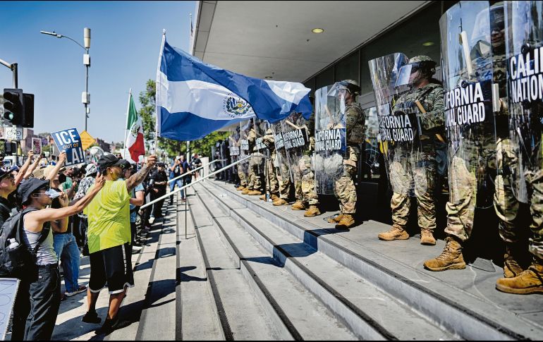 La presencia de la Guardia Nacional ha enardecido a los manifestantes. AP