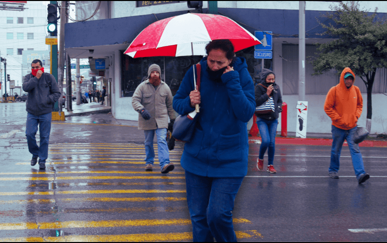 Durante el sábado y domingo, la tormenta tropical “Dalila” se desplazará paralelo a las costas del Pacífico Central Mexicano. EFE / EL INFORMADOR / ARCHIVO