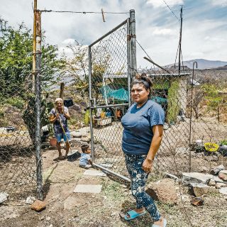 Construyen en barrancos en Tonalá, pese a los riesgos de deslaves en las tormentas