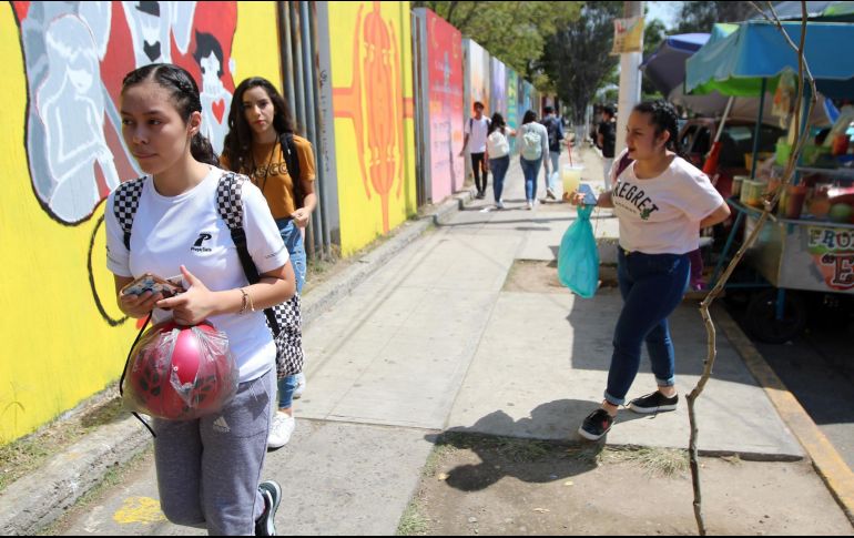 Autoridades y universidades de Jalisco unen esfuerzos para prevenir daños a estudiantes.