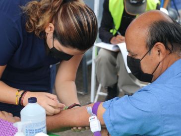Hombres mayores de 50 años deben realizar chequeos médicos regulares para detectar a tiempo el cáncer. EL INFORMADOR/Archivo