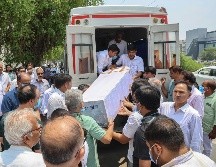 La mayoría de los cuerpos estaban carbonizados o mutilados, lo que impedía reconocerlos a simple vista. EFE/R.  GUPTA