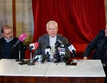 El purpurado señaló que el misterio de Jesucristo está vivo en la Eucaristía por lo que hizo un llamado a que se confiese y se manifieste la fe en la vía pública. EL INFORMADOR/ H. FIGUEROA.