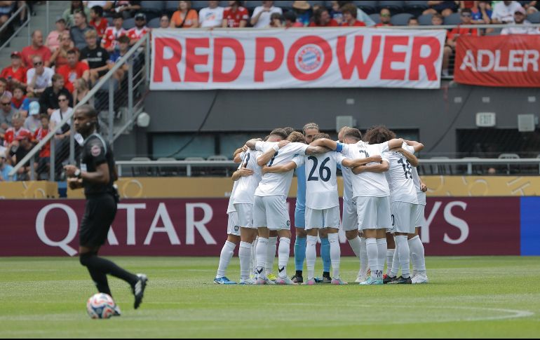 Jugadores del Auckland City previo a su enfrentamiento contra el Bayern Múnich en el Mundial de Clubes, en el estadio TQL de Cincinnati, Ohio. EFE/J. I. Roncoroni.