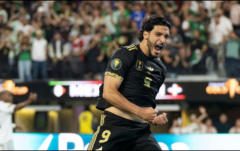 Raúl Jiménez sigue en plan grande con el combinado nacional. IMAGO7