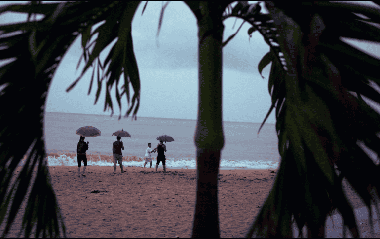 El índice ultravioleta alcanzará su punto extremo a las 13:00 hrs, por lo que se recomienda tomar medidas. AP / ARCHIVO