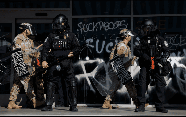 La diferencia clave entre la Guardia Nacional y el Ejército de Estados Unidos radica en su estructura de mando y función principal. EFE/C. Brehman