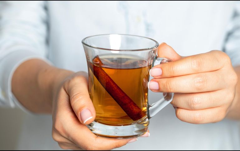 Cuando se incorpora de forma moderada dentro de una dieta equilibrada y un estilo de vida saludable, la canela puede contribuir positivamente al bienestar general del organismo. ESPECIAL / CANVA