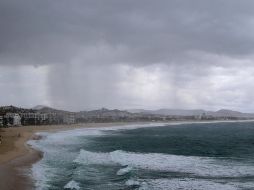 México prevé la posible formación de hasta 37 ciclones con nombre en los océanos Atlántico y Pacífico en la presente temporada, de los cuales cinco podrían impactar al país. EFE / ARCHIVO