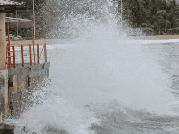 La tormenta tropical "Erick" se intensificó este miércoles hasta convertirse en un huracán de categoría 2. NTX/ ARCHIVO