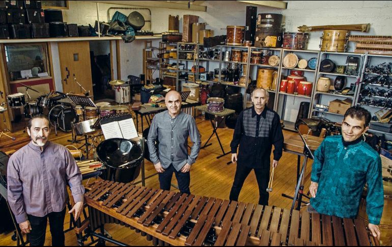 Ensamble Tambuco, reconocido ensamble de percusiones mexicano, famoso por su virtuosismo y exploración de la música contemporánea y vanguardista. CORTESÍA
