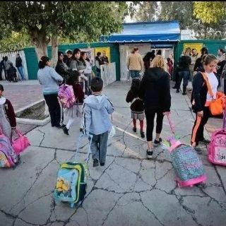 ¿Dónde se suspenden actividades escolares con motivo del Huracán Erick?