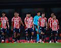 Chivas iniciará su participación en la Copa Morelos este viernes a las 21:00 horas en el Estadio Agustín Coruco Díaz, cuando se mida al Atlante en el arranque del torneo. IMAGO7