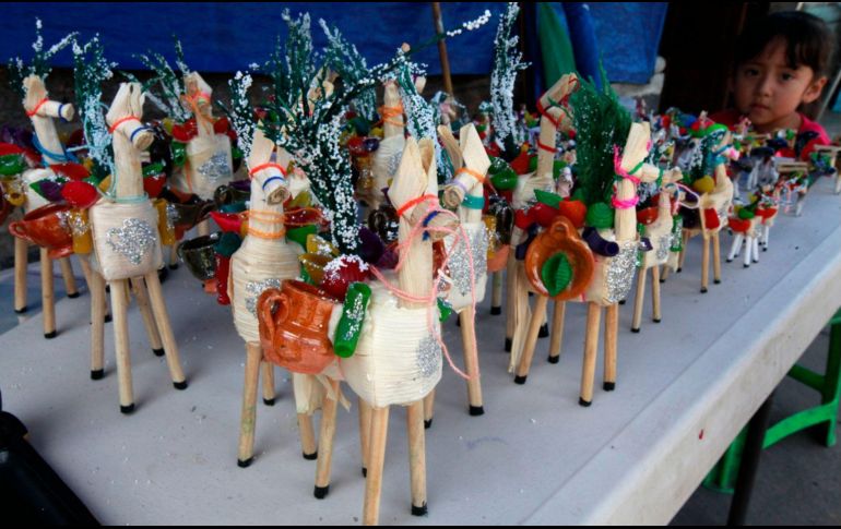 Las figuras de cerámica o palma de mulas son un ícono de la celebración y suelen regalarse durante ese día. NOTIMEX/ARCHIVO