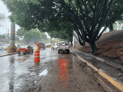 La Policía Vial del Estado solicitó a los automovilistas evitar las zonas inundadas. ESPECIAL