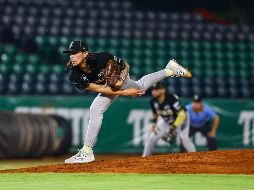 Dereck Rodríguez lanzó por 6 entradas de 0 carreras, 4 hits, 0 bases por bola y 5 ponches. CORTESÍA/Charros de Jalisco