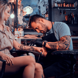 La psicología comparte la lógica detrás de las personas que se tatúan