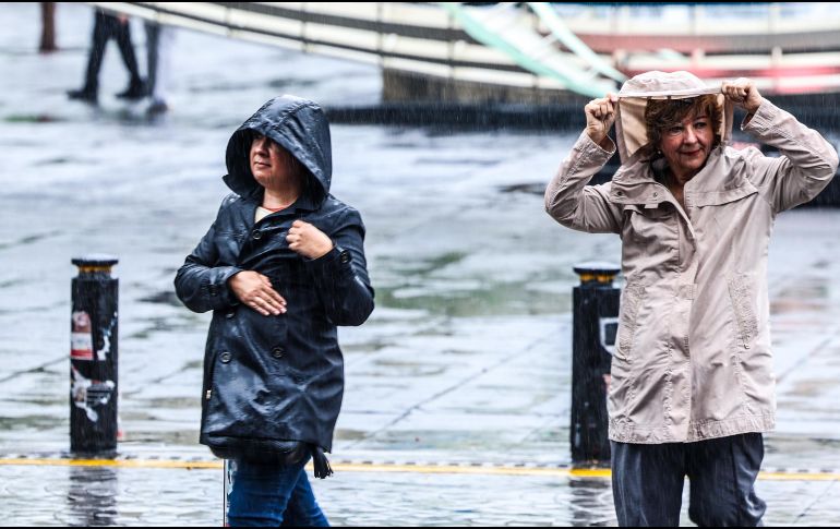 Chubascos tormentosos —con gotas de 16mm— que podrían precipitarse en la metrópoli cubrirán hasta un 80% de la región del AMG. EL INFORMADOR / ARCHIVO