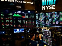 Wall Street cerró este martes en rojo, con los ojos puestos en las negociaciones comerciales entre Estados Unidos y China y la decisión de la Reserva Federal (Fed) sobre los tipos de interés tras la reunión de dos días que finaliza mañana miércoles. AFP / ARCHIVO