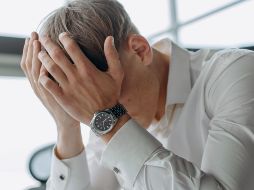 Si eres de las personas que al final del día quedan totalmente drenadas de energía, deberías saber que eso no es normal y tiene una explicación clínica. CANVA