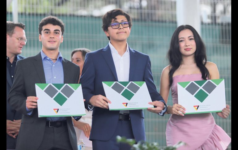 Alumnos que obtuvieron Beca a la Excelencia académica en el Colegio Alemán de Guadalajara. GENTE BIEN JALISCO / C. Jimeno